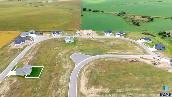 100 S Ridgeview Ave, Crooks, SD 57020
