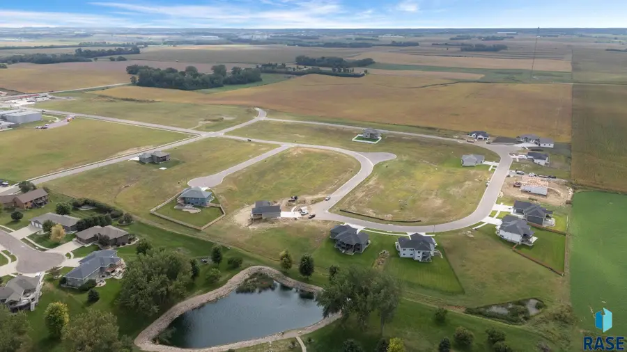 104 S Ridgeview Ave, Crooks, SD 57020 - #3