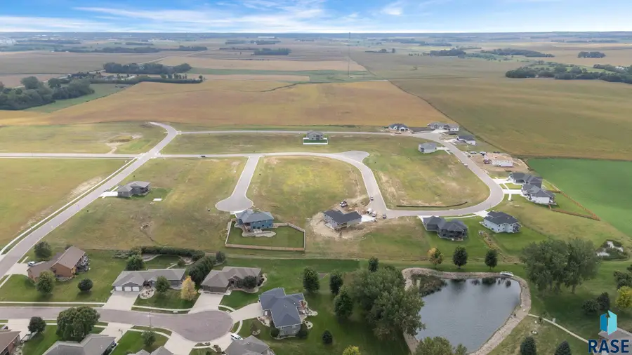 605 W Dianne St, Crooks, SD 57020 - #3