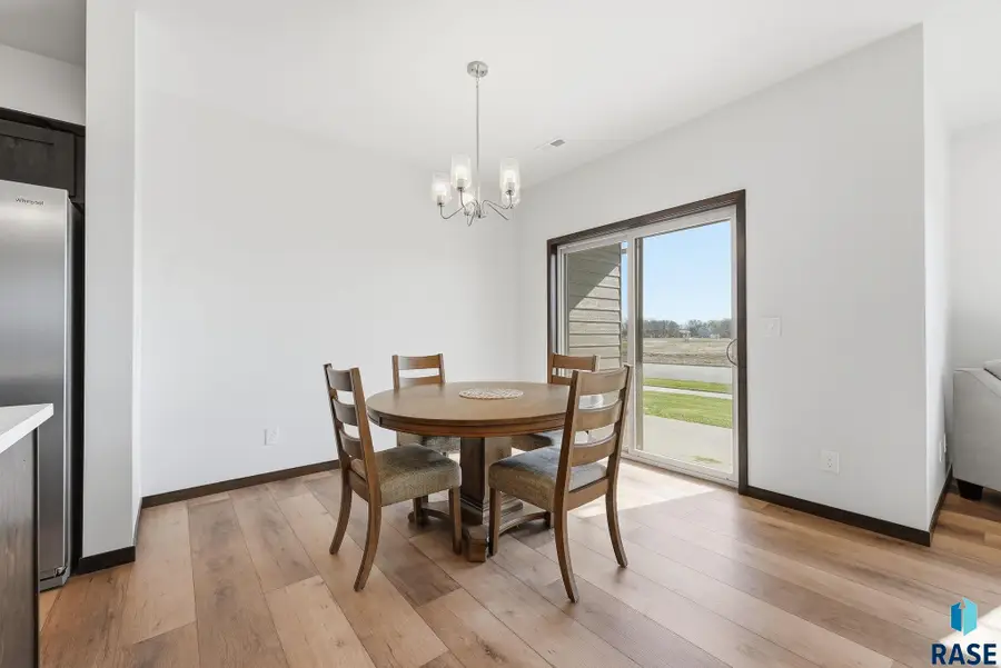 6146 S Bison Pl, Sioux Falls, SD 57108 - #2