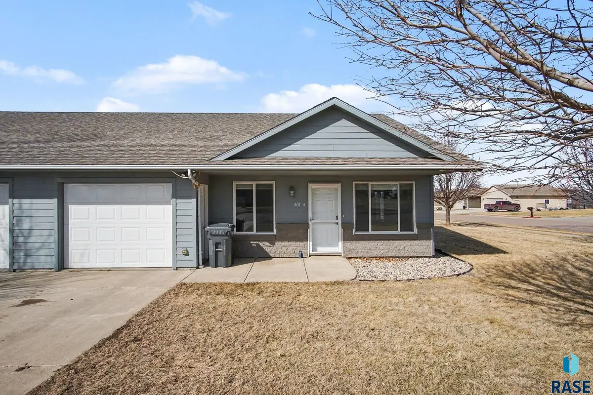 401 S Main Ave #C, Garretson, SD 57030 - #1