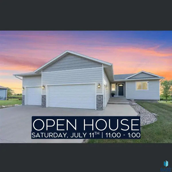 745 Fox Ct, Tea, SD 57064
