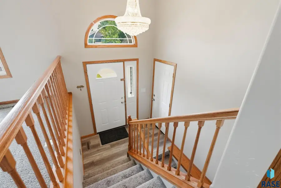 4404 E Steeple Cir, Sioux Falls, SD 57103 - #2