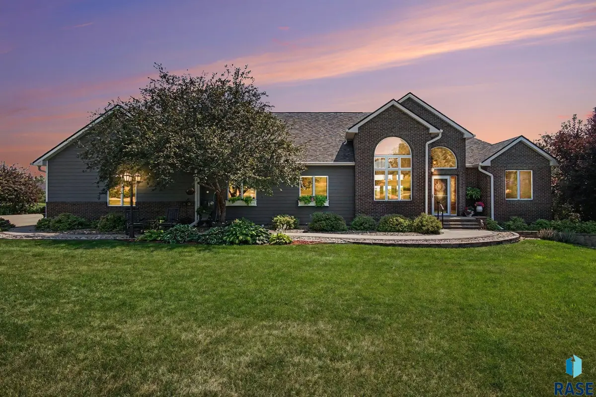 48071 Sun Meadow Ct, Sioux Falls, SD 57108 - #1
