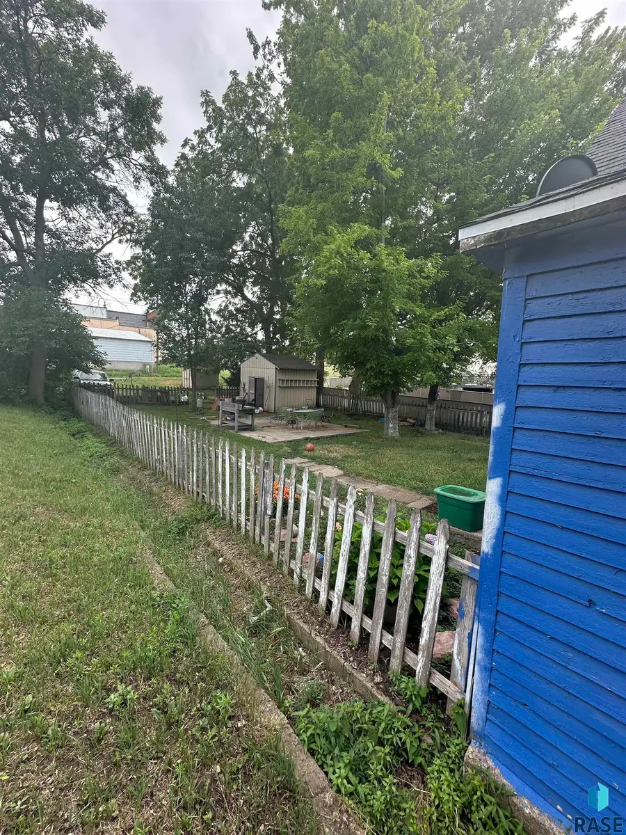 231 Lovely Ave, Baltic, SD 57003 - #3