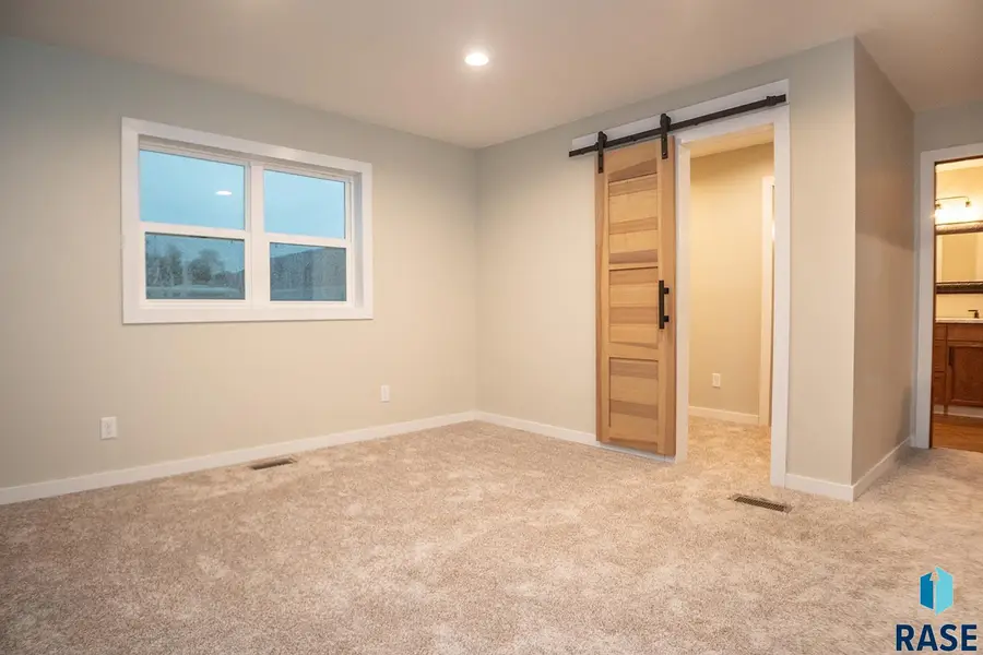 105 W Kluckholm St, Montrose, SD 57048 - #3