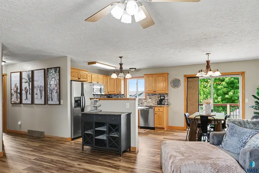 1125 N Main Ave, Tea, SD 57064 - #3