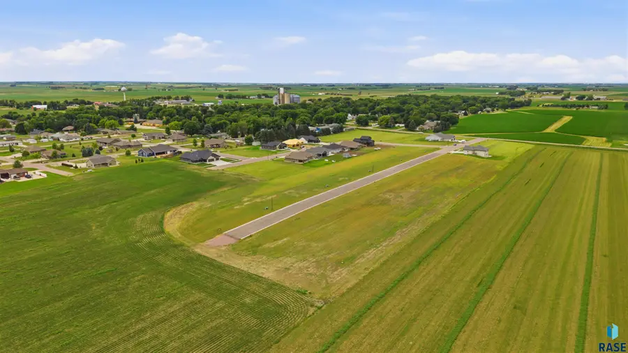 1404 Castle St, Larchwood, IA 51241 - #3