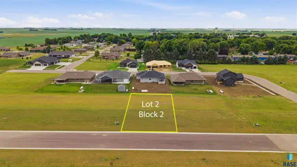 1406 Castle St, Larchwood, IA 51241