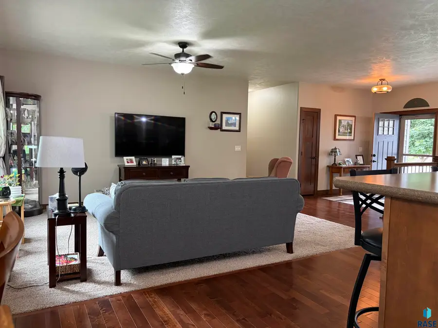 5725 E Meadow Oak Cir, Sioux Falls, SD 57110 - #2