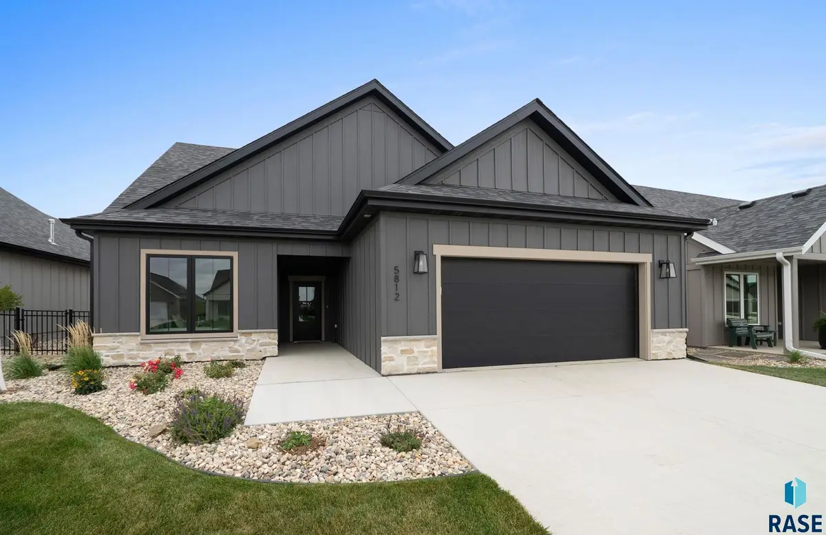 5812 E Rush St, Sioux Falls, SD 57110 - #1