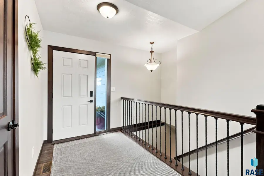 4001 S Appollonia Ct, Sioux Falls, SD 57110 - #3