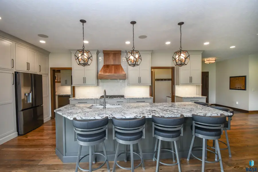 27203 Regal Ct, Sioux Falls, SD 57108 - #3