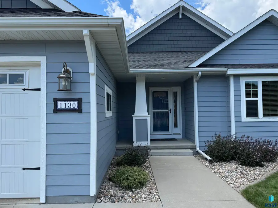 1130 Indian Hills Rd, Brookings, SD 57006 - #2