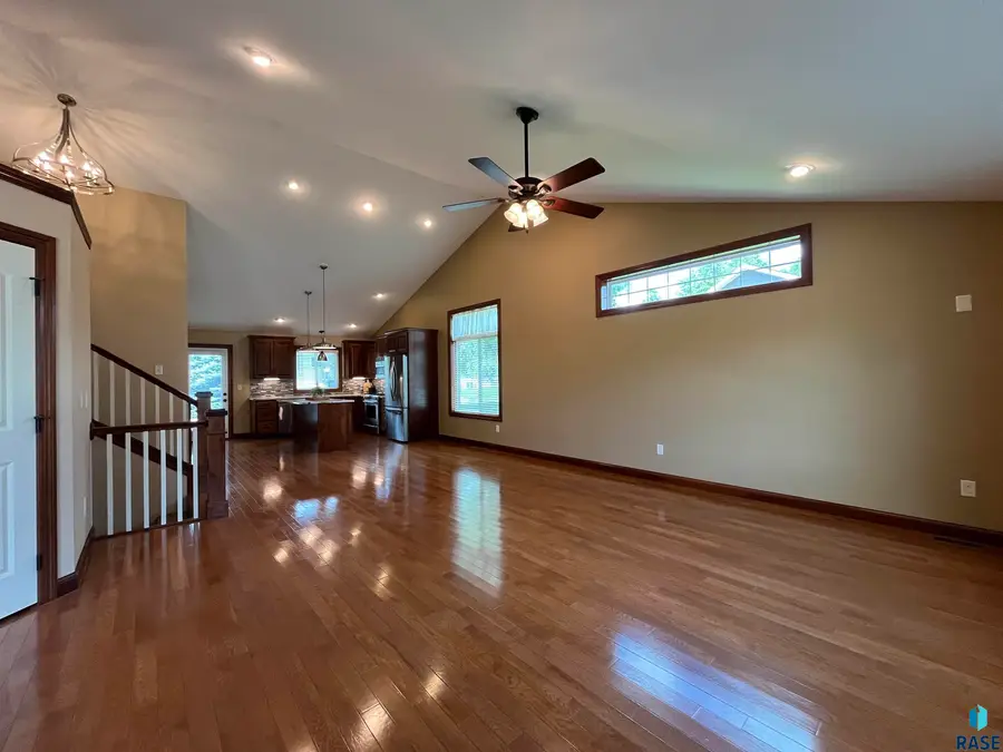 1130 Indian Hills Rd, Brookings, SD 57006 - #3