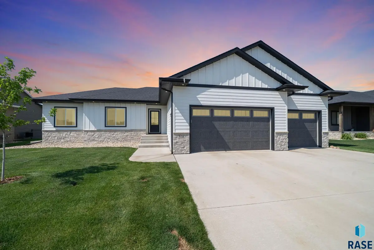 508 Highland St, Harrisburg, SD 57032 - #1