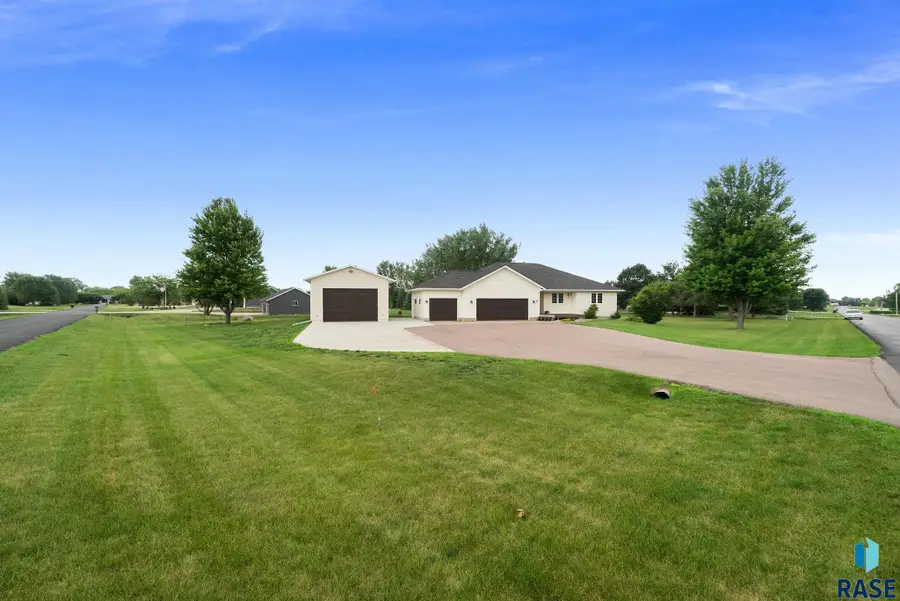 27210 Lovely Pl, Tea, SD 57064 - #2