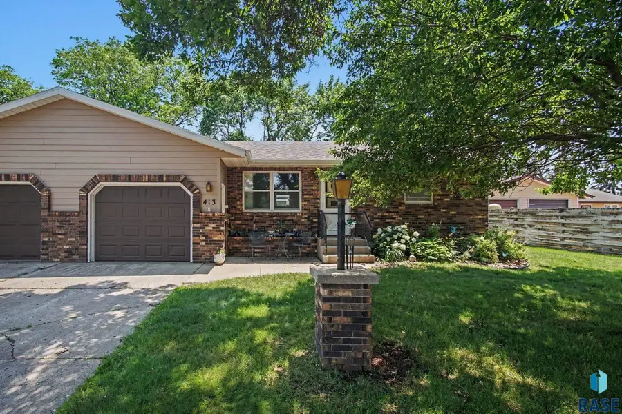 413 SE 8th St #4, Madison, SD 57042 - #2