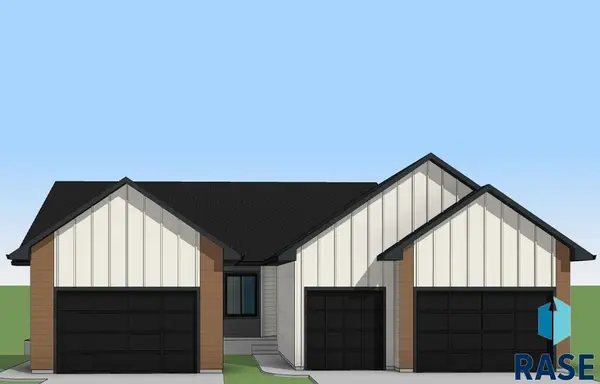 1628 Connor Ct, Yankton, SD 57078