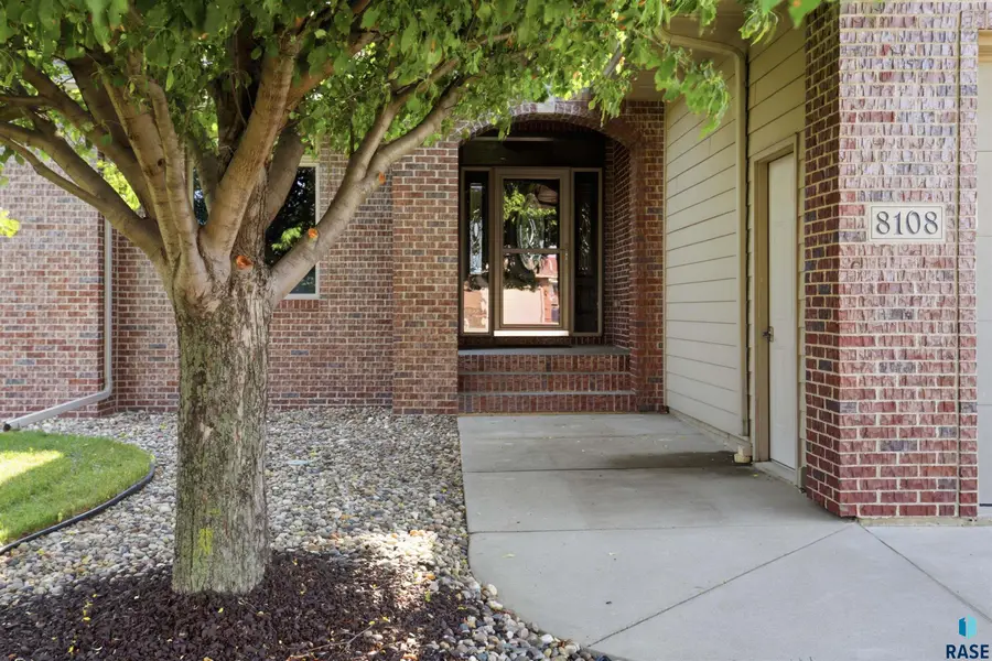 8108 S Copper Ridge Rd, Sioux Falls, SD 57108 - #3