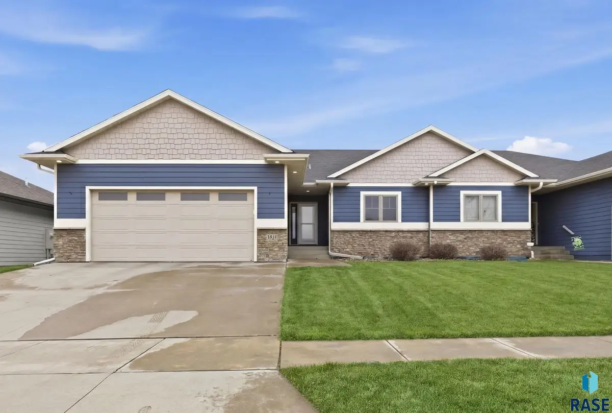 3619 S Infield Ave, Sioux Falls, SD 57110 - #1