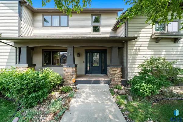 1600 S Parkview Blvd, Brandon, SD 57005