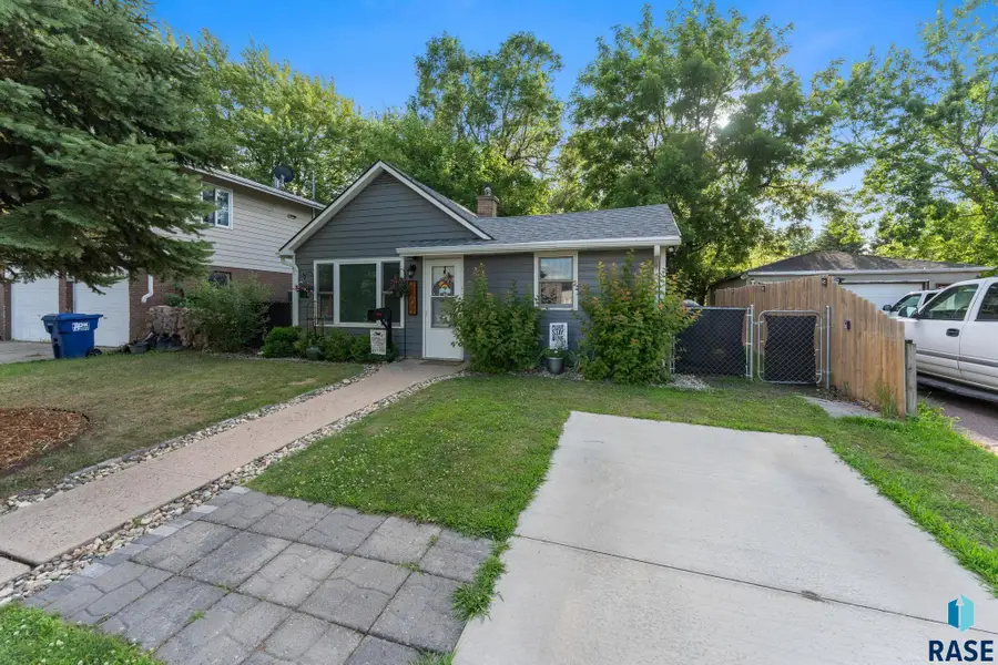 1409 S Van Eps Ave, Sioux Falls, SD 57105 - #3