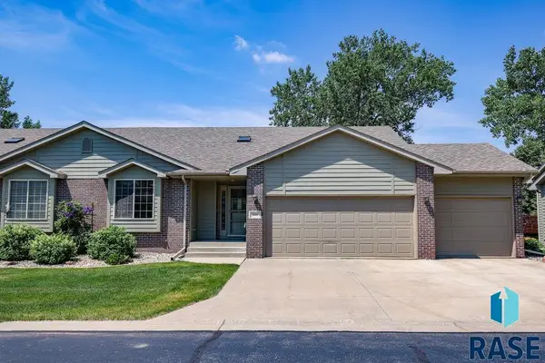 3401 S Pennant Pl, Sioux Falls, SD 57110