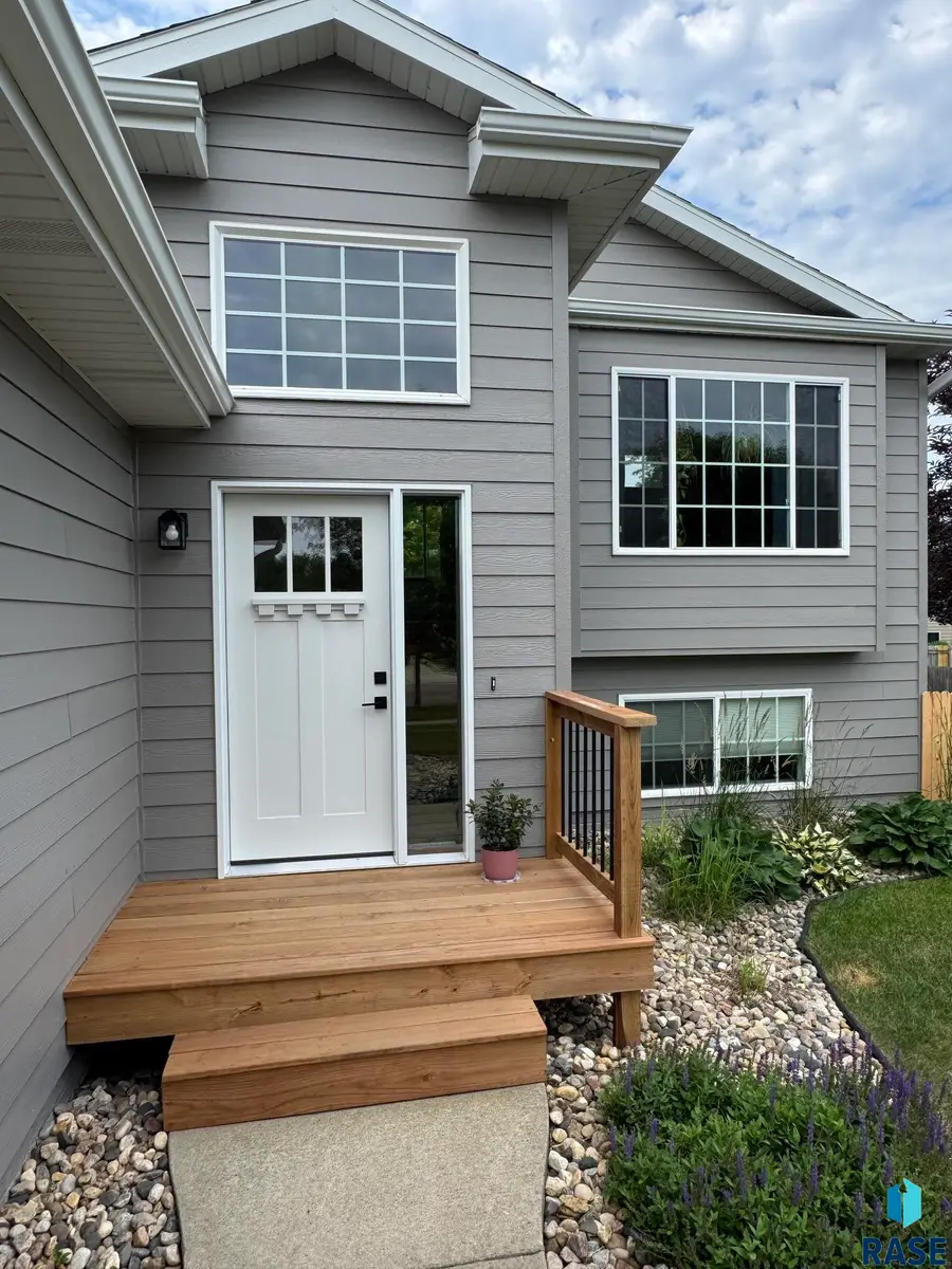 5813 W Teem St, Sioux Falls, SD 57107 - #3