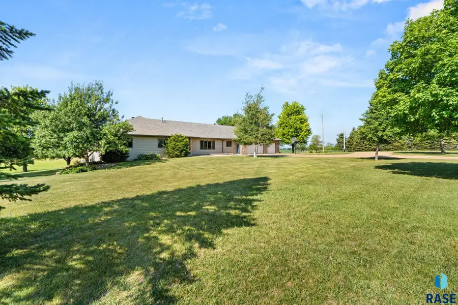 46036 268th St, Chancellor, SD 57015 - #2
