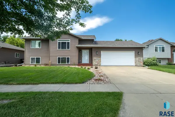 5905 S Cain Ave, Sioux Falls, SD 57106