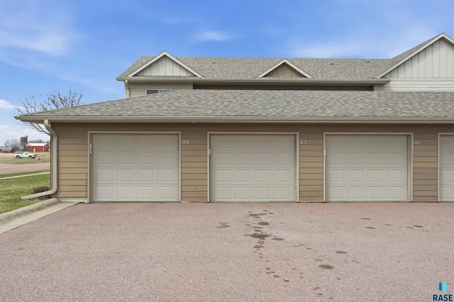 4920 S Klein Ave #48, Sioux Falls, SD 57106 - #2