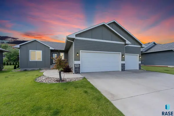 713 N Anthem Dr, Sioux Falls, SD 57110