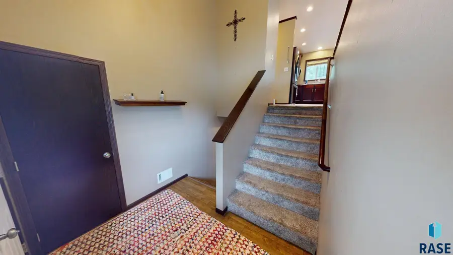 504 Lovejoy Ln, Aurora, SD 57002 - #2