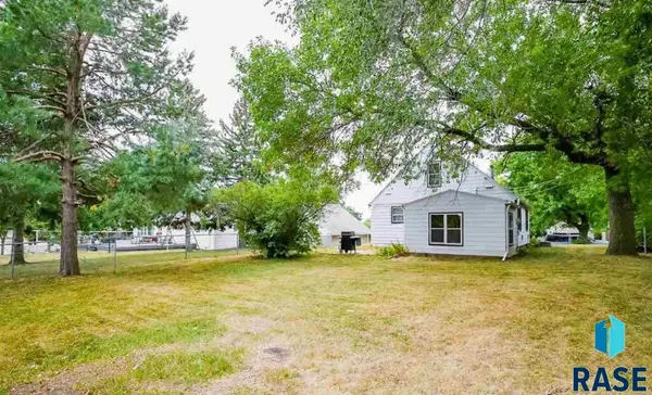 608 S Conklin Ave, Sioux Falls, SD 57103