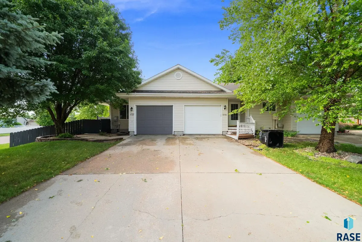 3737 E Mission St, Sioux Falls, SD 57103 - #1