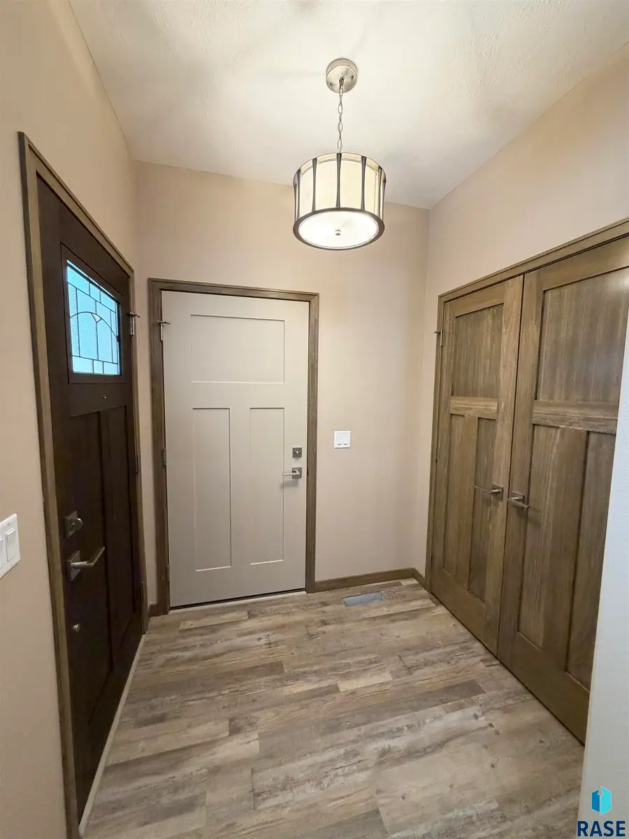 5117 E 67th St, Sioux Falls, SD 57108 - #2