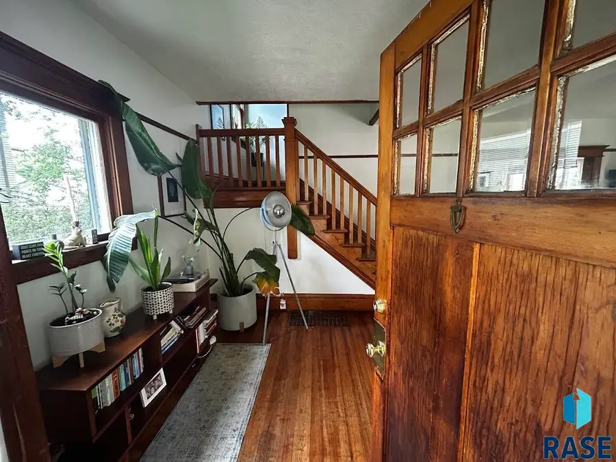 804 S Dakota Ave, Sioux Falls, SD 57104 - #2