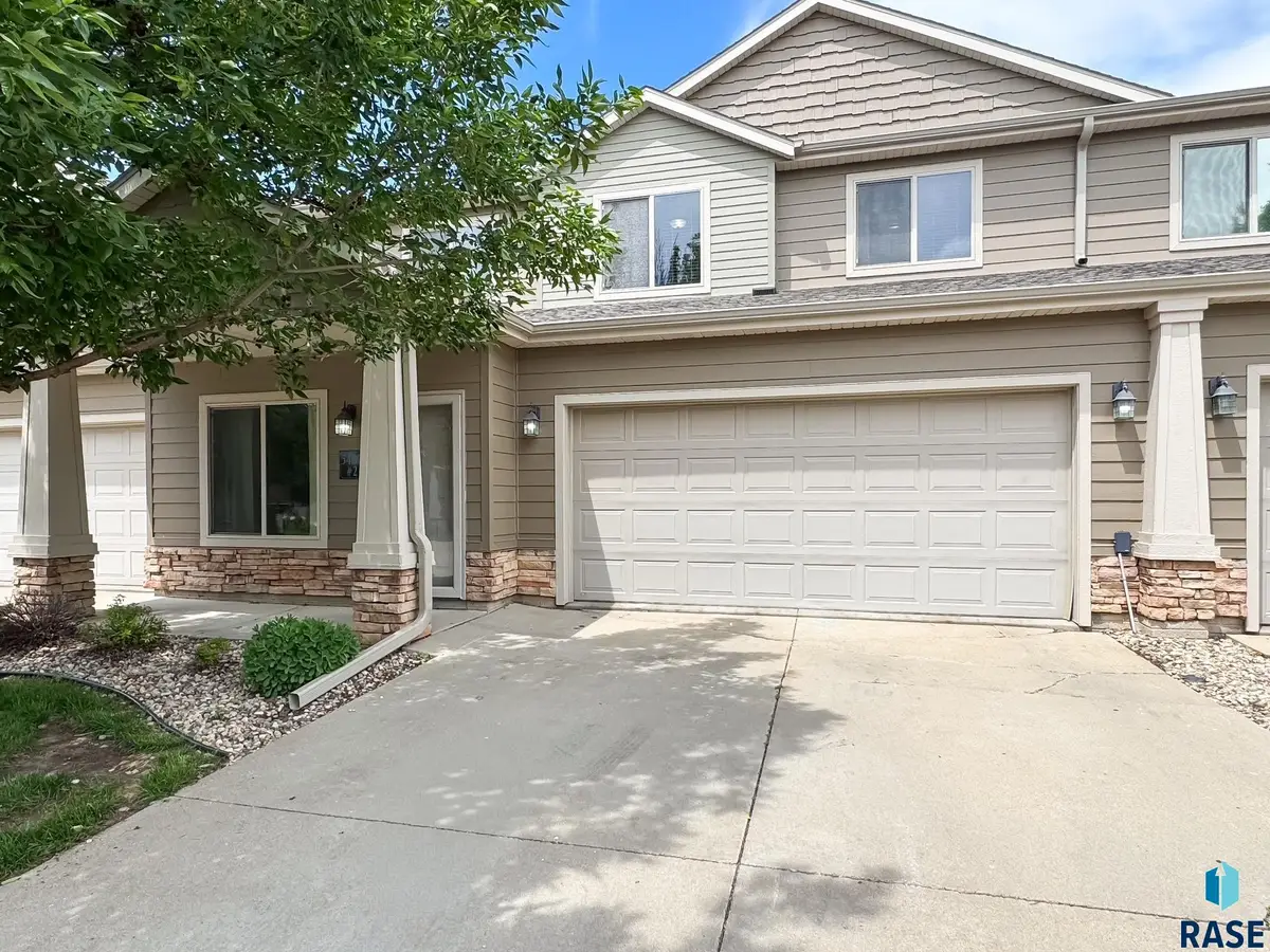 5400 S Cobblestone Pl #2, Sioux Falls, SD 57108 - #1