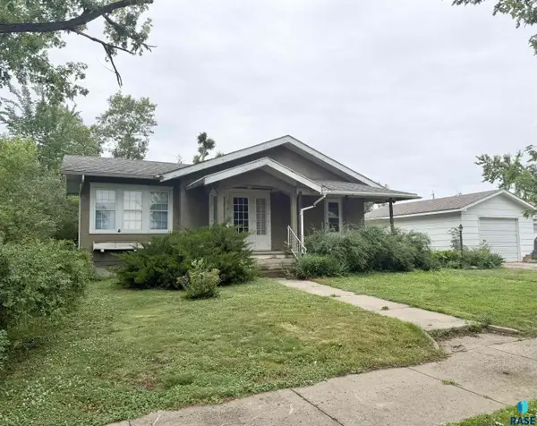 310 6th St, Hudson, SD 57034
