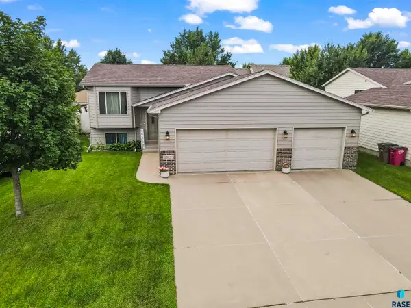 3513 W 90 St, Sioux Falls, SD 57108