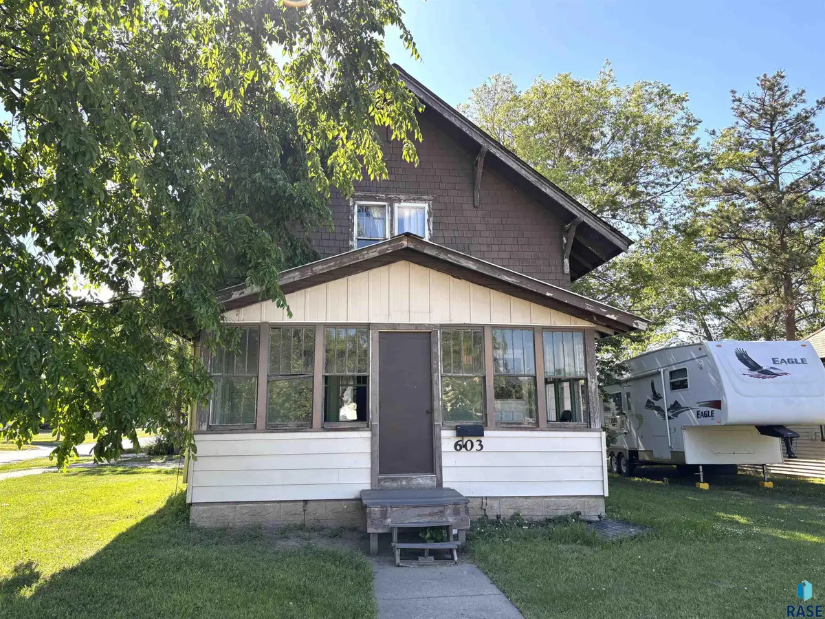 603 N Broadway Ave, Miller, SD 57362 - #1