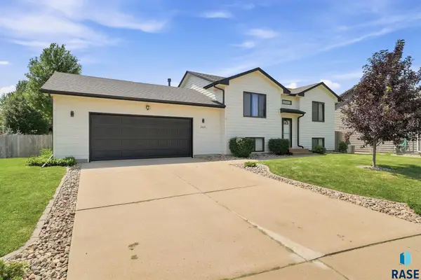 3929 S Camden Ave, Sioux Falls, SD 57106