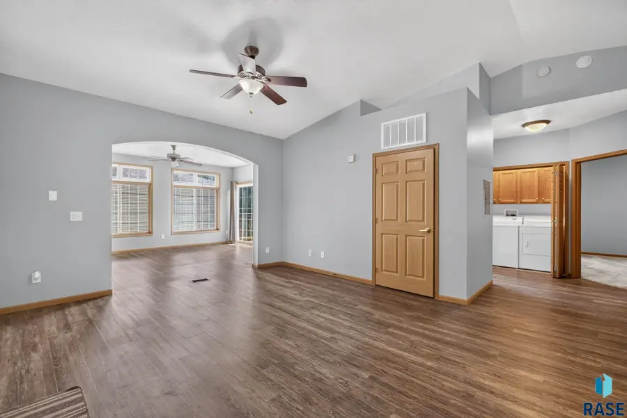 7434 S Louise Ave #303, Sioux Falls, SD 57108 - #3