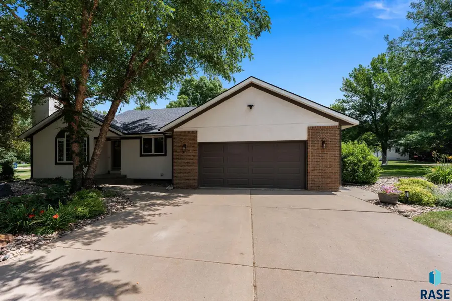 26986 Cactus Pl, Sioux Falls, SD 57108 - #2