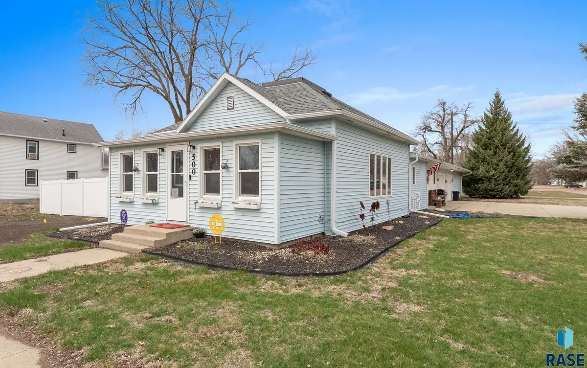 500 Garfield St, Centerville, SD 57014 - #1