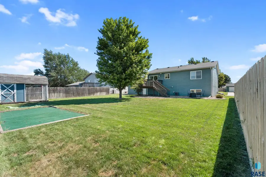 201 Sund St, Worthing, SD 57077 - #3