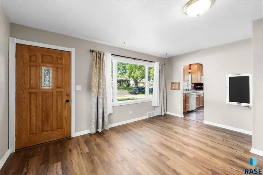 1732 S Van Eps Ave, Sioux Falls, SD 57105 - #3
