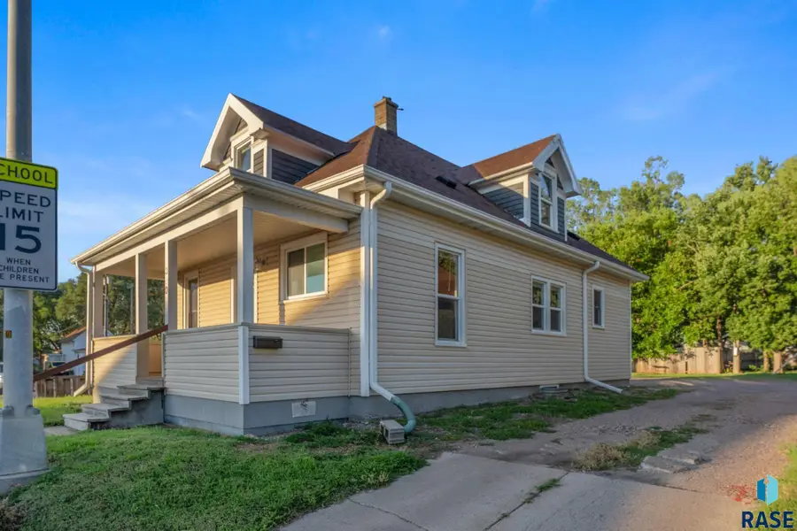310 N Cliff Ave, Sioux Falls, SD 57103 - #2