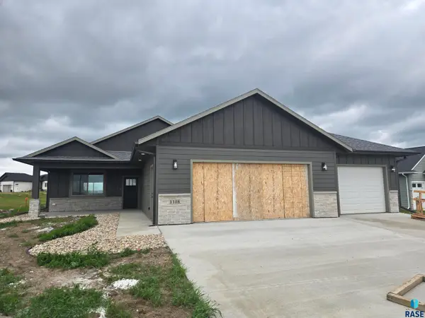 1108 N Slate Ave, Brandon, SD 57005
